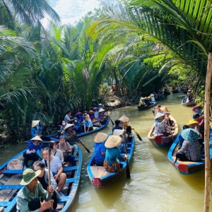 tour-du-lich-long-lan-quy-phung