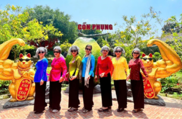 Áo bà ba và Cồn Phụng